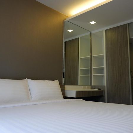 18 Residence Bangkok Exteriör bild