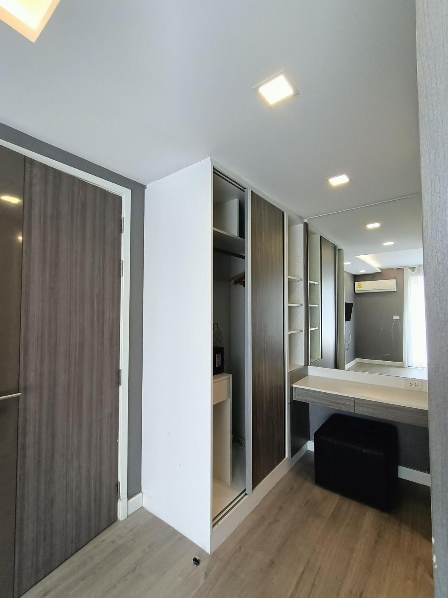 18 Residence Bangkok Exteriör bild