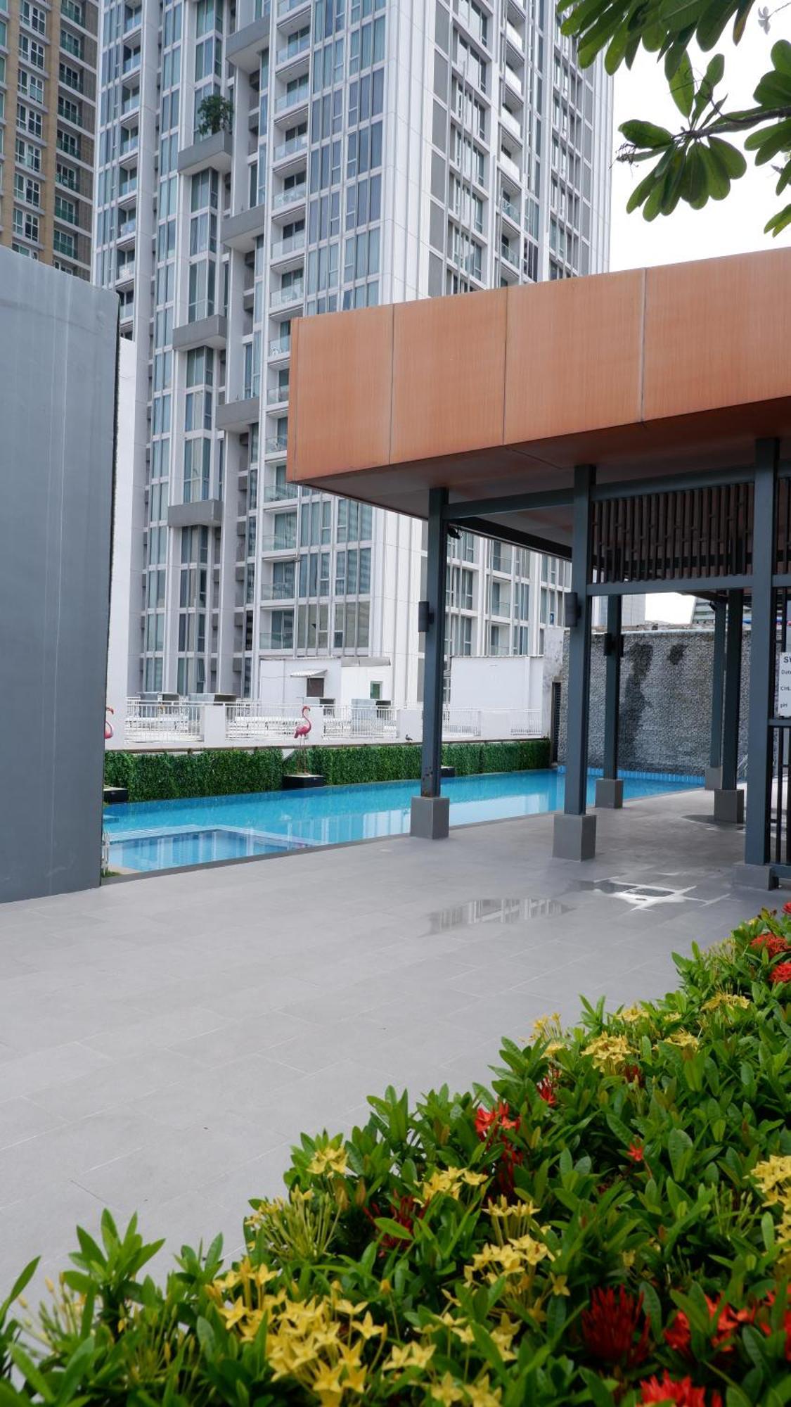 18 Residence Bangkok Exteriör bild